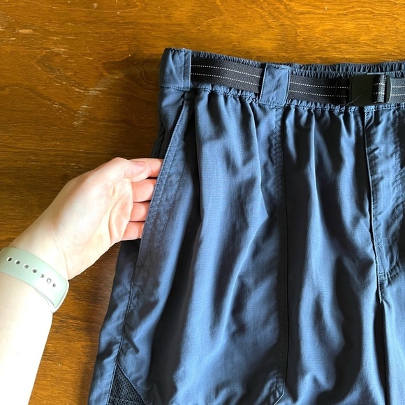 L.L. Bean Lined Cargo Pocket Belted Swim Trunks Men's size large - Picture 4 of 9